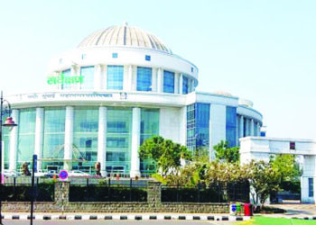 पालिकेच्या परिपत्रकाला केराची टोपली