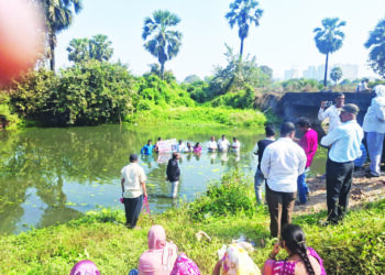 पळस्पे गावात सांडपाणी नदीपात्रात