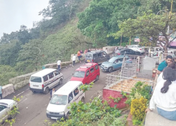 माथेरानचा घाट रस्ता ठरतोय डोकेदुखी