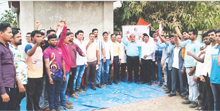 जिंदाल कंपनीतील कामगारांचा उद्रेक