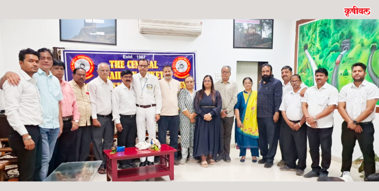 सफाई कर्मचाऱ्यांसाठी एक हात मदतीचा