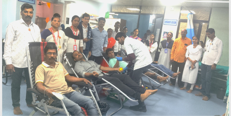 रक्तदान शिबिरास उत्स्फूर्त प्रतिसाद