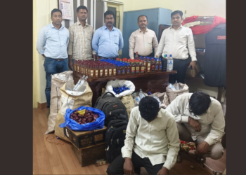 बनावट मद्य विक्री प्रकरणी दोघांवर कारवाई