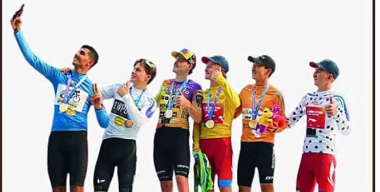 ल्यूक मडग्वेची पहिल्या टप्प्यात बाजी