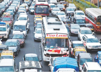 एक्स्प्रेस वेवर वाहतुकीचा खोळंबा