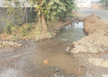 जल जीवन मिशनच्या पाईपलाईनला गळती
