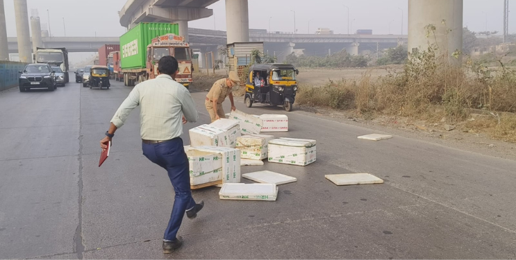 पोलिसांच्या तत्परतेमुळे अपघात टळले