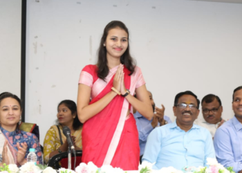 सत्तेच्या दहशतीला थेट आव्हान