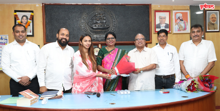 उपनगराध्यक्षपदी ॲड. मानसी म्हात्रे यांची निवड