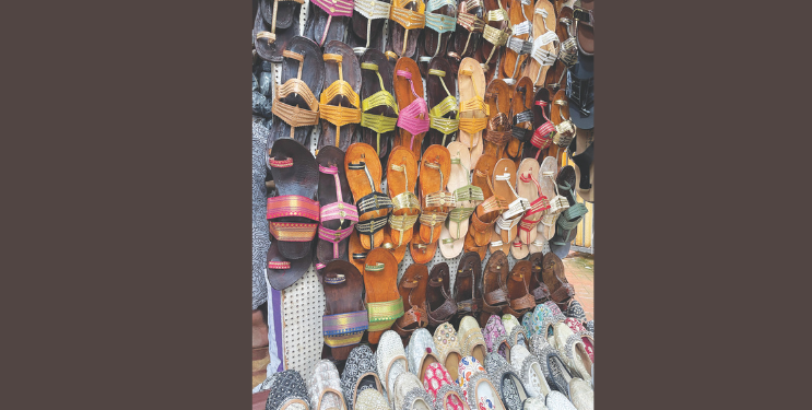 संसद भवनात कोल्हापुरी चपलांचा थाट