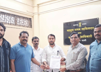 राज्य महामार्गावर गतिरोधकची मागणी