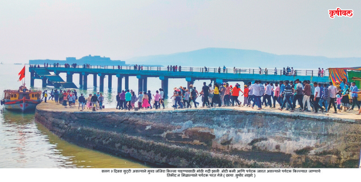 सलगच्या सुट्ट्यांमुळे मुरूडची कोंडी