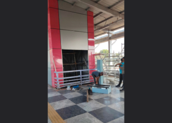 नेरळ स्थानक उदवाहन विना