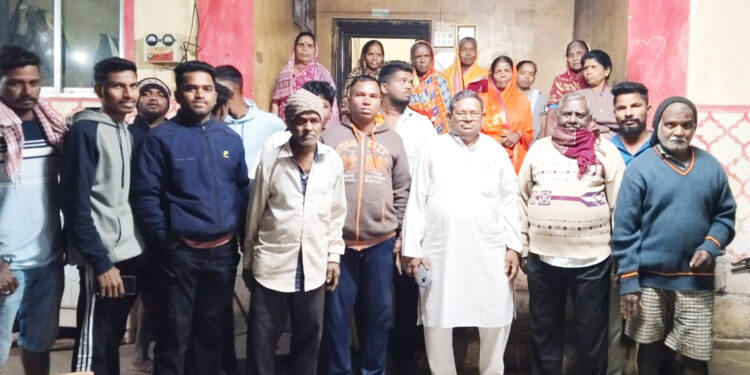 खरवली बौद्धवाडी कमानीचा वाद चिघळला