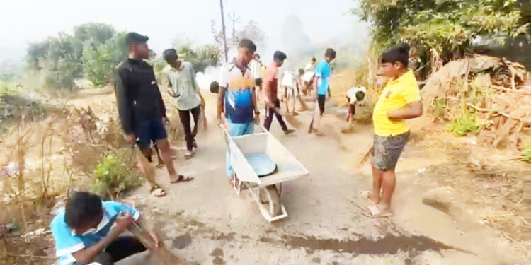 लोभेवाडीतील तरुणांची कौतुकास्पद कामगिरी