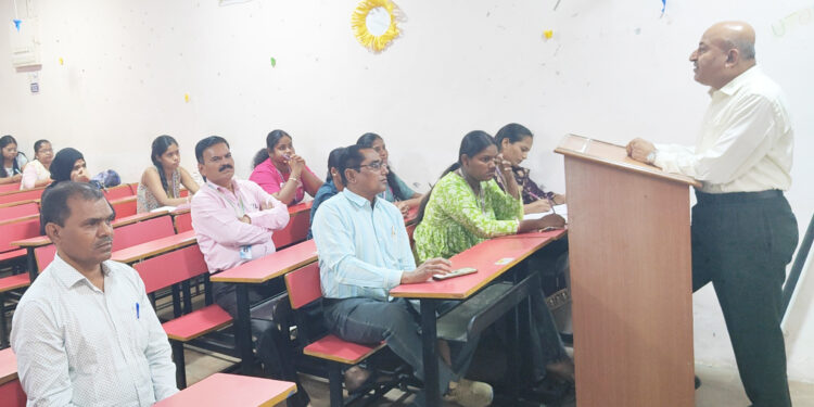 उरण महाविद्यालयात हुतात्मा दिन साजरा