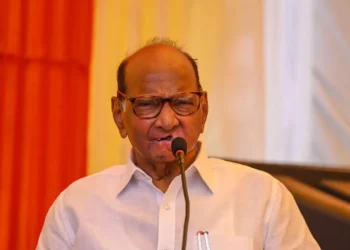 शरद पवारांची तब्येत खालावली