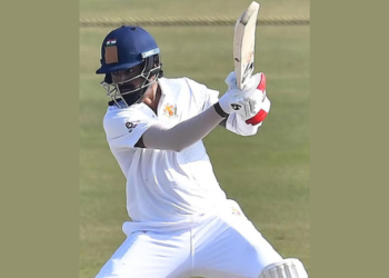 कर्नाटकचा उपांत्य फेरीत प्रवेश