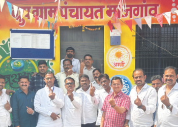 तरूणांनी बजावला मतदानाचा हक्क