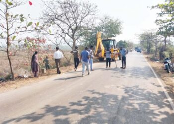 प्रवेशद्वार स्वच्छतेसाठी सरसावले हात