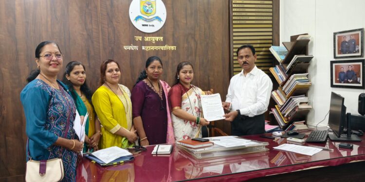 क्रांतिज्योती सावित्रीबाई फुले यांच्या नावाने सभागृह उभारण्याची मागणी