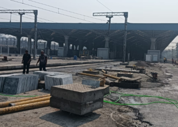 मेगा ब्लॉकमुळे प्रवाशांची गैरसोय