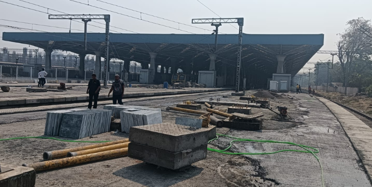 मेगा ब्लॉकमुळे प्रवाशांची गैरसोय