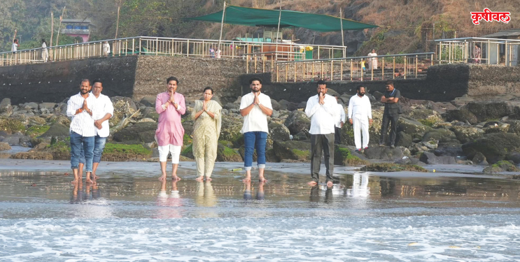 हरिहरेश्वर येथे अजितदादांच्या अस्थींचे विसर्जन