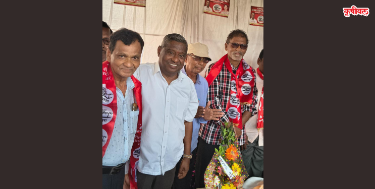 शिंदे गटातील कार्यकर्त्यांचा शेकापक्षात पक्ष प्रवेश सुरुच