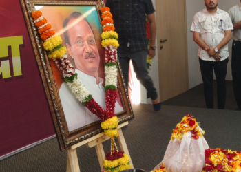 अजितदादा यांचा अस्थिकलश कर्जतहून खोपोलीकडे रवाना