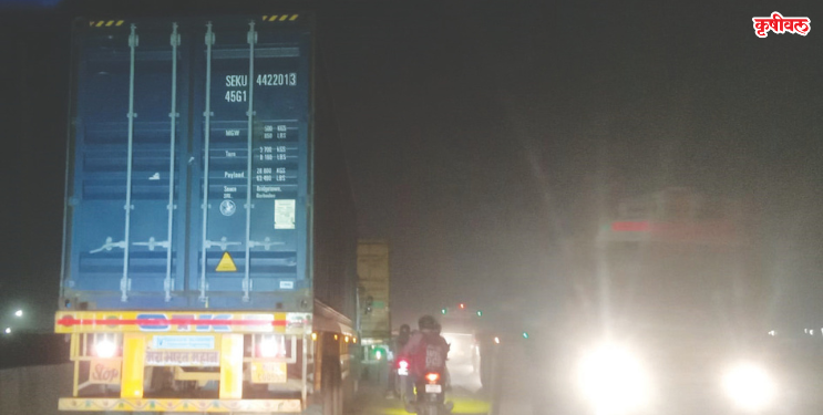 खोपटा पुलावर अवजड वाहनांचा असह्य भार