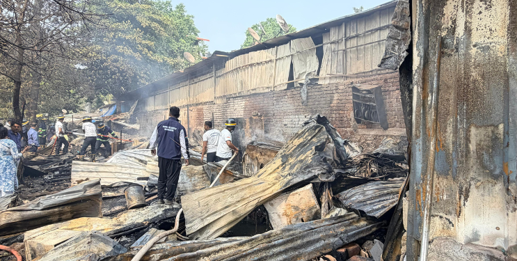 अग्निशमन दलाच्या तत्परतेमुळे दुर्घटना टळली