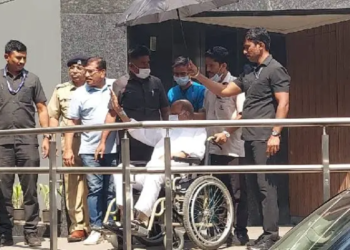 शरद पवार यांना रुग्णालयातून डिस्चार्ज