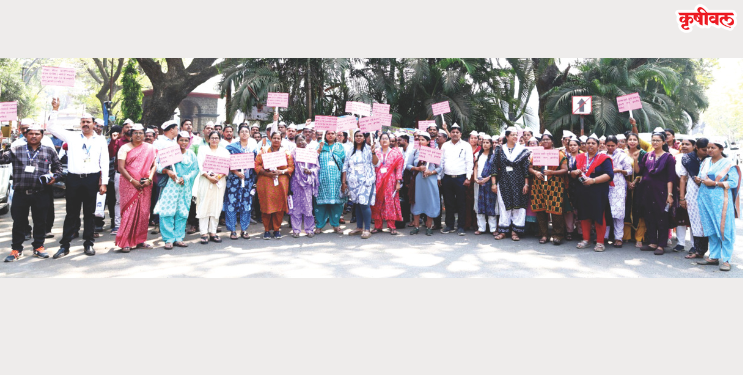 जिल्हा परिषद कर्मचारी रस्त्यावर