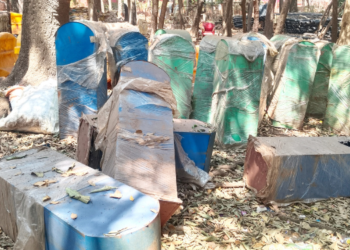 नियोजनाअभावी नवीन कचराकुंड्या गंजल्या