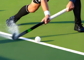 पाकिस्तानी खेळाडूंची रात्र रस्त्यावर