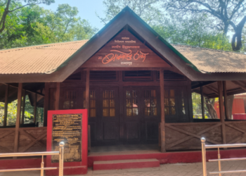 सभांच्या थेट प्रक्षेपणाची मागणी