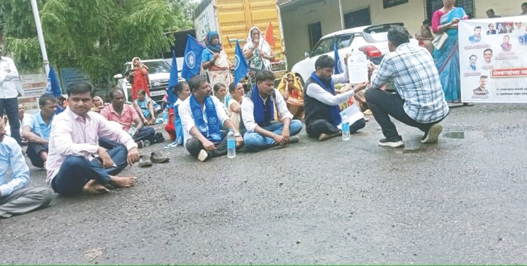 आदिवासींना स्वतःच्या जमिनीत जाण्यास मज्जाव?