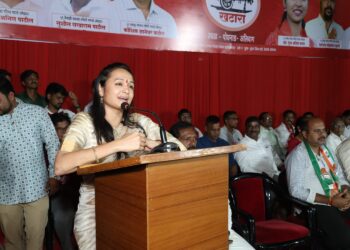 खारेपाटात ‌‘कॉर्पोरेट खोत’ फिरताहेत; शेकापक्षाच्या प्रवक्त्या चित्रलेखा पाटील कडाडल्या