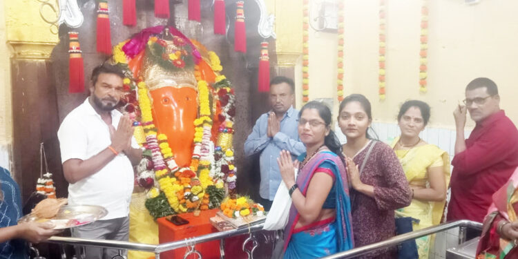 महागणपतीच्या दर्शनाला मोठी गर्दी
