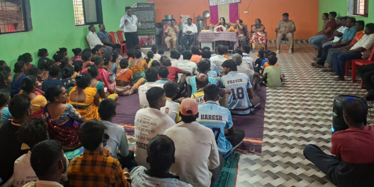 आदिवासी वाड्यांत बाळसुरक्षा जनजागृती