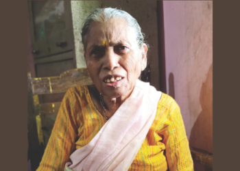 महसूल विभागाची चुक; वृद्ध महिलेची फसवणूक