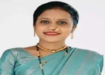 जन्मलेले बाळ आईच्या मायेला पोरके