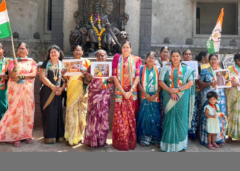 खरात, चाकणकरांवर कठोर कारवाई करा