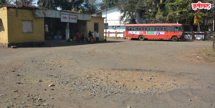 रेवदंडा बसस्थानक अपघातांना निमंत्रण