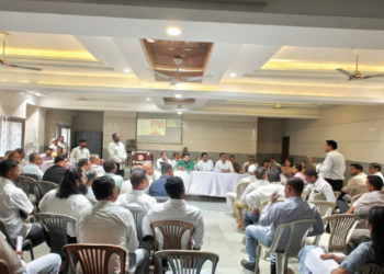 पालीत विकास योजनेच्या बैठकीत गोंधळ