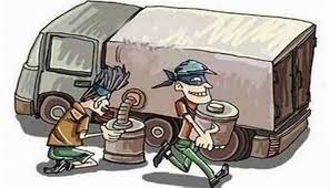 महामार्गावर उभ्या वाहनातून डिझेल चोरी