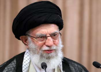 अमेरिका, इस्त्रायलच्या हल्ल्यात खामेनींचा मृत्यू