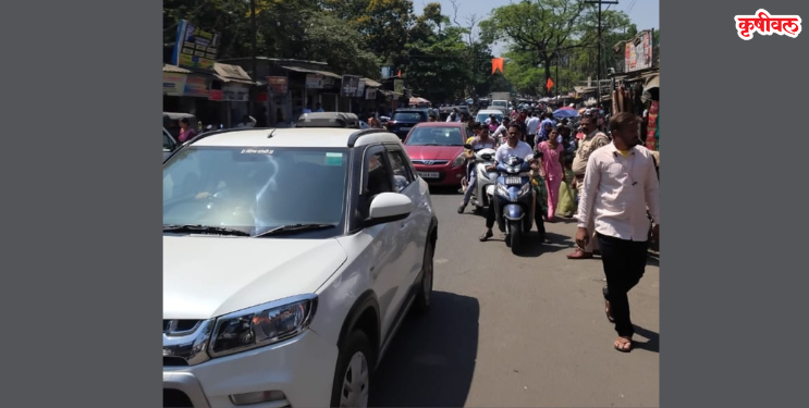 अवजड वाहनांमुळे अपघातांना आमंत्रण