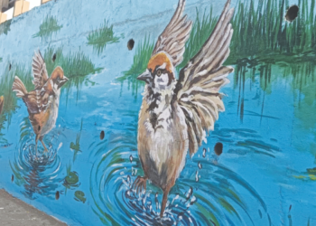 जागतिक चिमणी दिनानिमित्त भित्तीचित्र